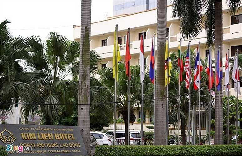  Ngoài Công ty du lịch Kim Liên còn có các cổ đông lớn khác sở hữu khu đất này như: GPBank 21,6%, Công ty Tài chính Bưu điện PT Finance 6,7%, GP Invest chiếm 6,6%. 