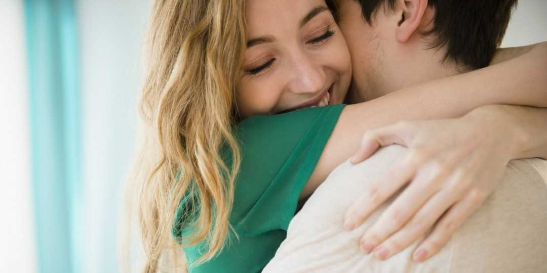 Chòm sao nữ nào luôn khao khát có được tình yêu?