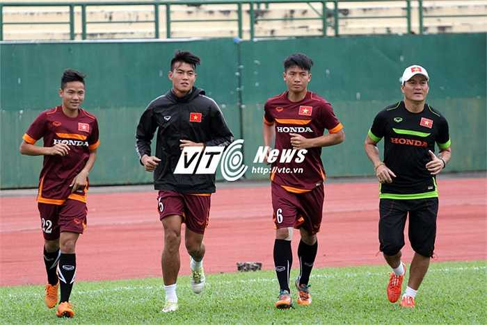 Cùng với đó là 3 cầu thủ đang chấn thương nhẹ, gồm Hữu Dũng, Phạm Hoài Lâm, Bùi Tiến Dũng. Ba cầu thủ này chủ yếu tập nhẹ, hồi phục thể lực và duy trì trạng thái cơ thể