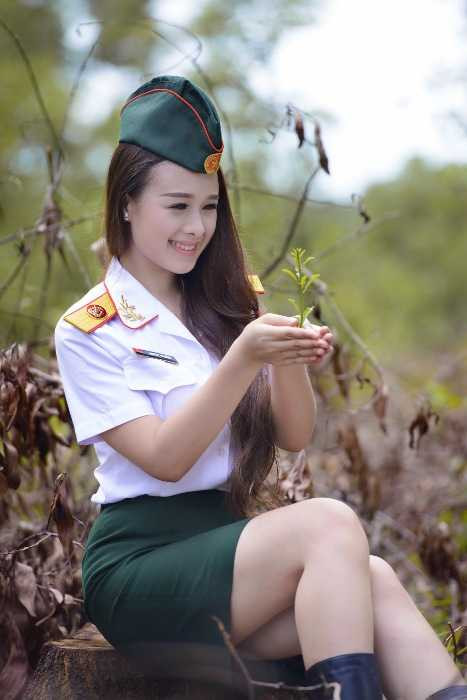 Nữ MC Nguyễn Thị Hằng