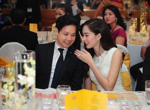 'Thần tiên tỷ tỷ' vô cùng hạnh phúc bên người đàn ông của mình. Bạn trai cô sinh năm 1987, được vinh danh trong top 30 người trẻ thành đạt trong cuộc bình chọn của Forbes Việt Nam tháng 2.  