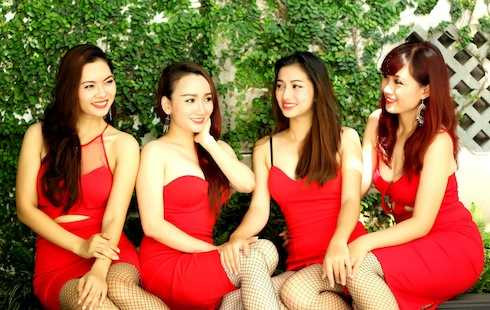 nhóm giao thời sexy