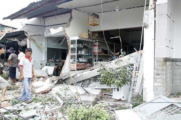 Cả 4 nhà dân đều bị thiệt hại nặng