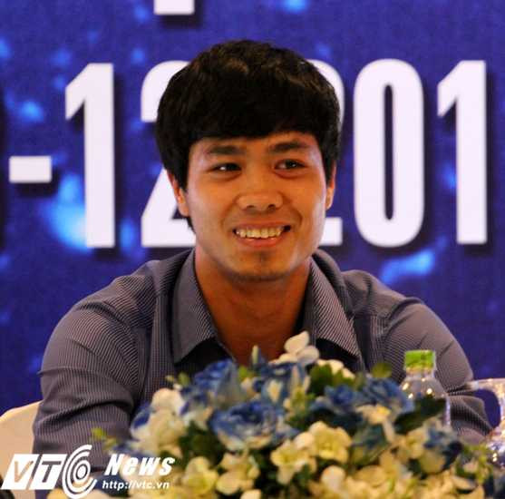 Công Phượng thường xuyên cười tươi trong vai trò đại sứ thương hiệu CLEAR MEN