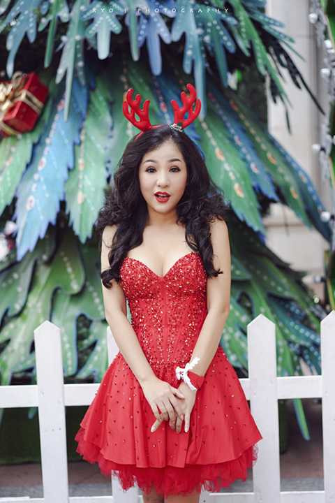 Sau một năm 2015 trải qua nhiều thăng trầm trong cuộc sống, Thúy Nga cho biết: “Sau nhiều biến cố, tôi nhìn mọi việc thận trọng và suy tính kĩ lưỡng hơn. Đây là thời điểm thích hợp nhất để tôi quay lại với nghệ thuật. Trong những ngày cuối cùng của năm cũ trước khi bước sang năm mới, tôi chỉ ước mong hai mẹ con tôi có thật nhiều sức khỏe và riêng bản thân tôi được tổ đãi để tiếp tục cống hiến cho nghệ thuật”.