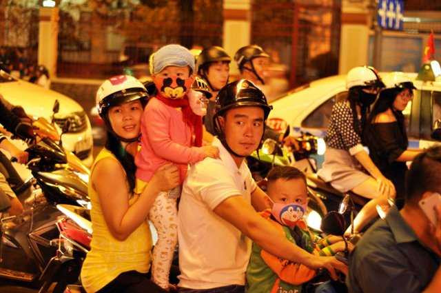 Cả gia đình cùng vui đón Giáng sinh.