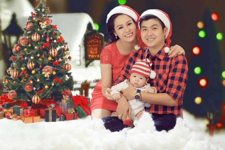 Nhật Kim Anh luôn mang đến cho người hâm mộ sự ngưỡng mộ bởi họ luôn giữ được tình yêu, sự hạnh phúc trong gia đình của người nổi tiếng.