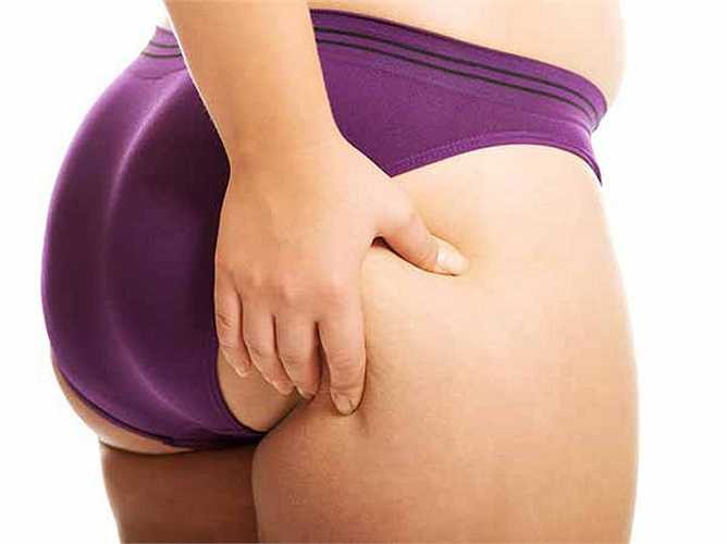 Bệnh trĩ: Trong hầu hết các trường hợp, tình trạng của vòng ba có thể được kích hoạt bởi chứng táo bón và căng thẳng trong quá trình đi tiêu. Nó cũng có thể cho thấy sự thiếu hụt chất xơ trong chế độ ăn uống. Do đó, hãy chắc chắn bạn đang tiêu thụ các thực phẩm lành mạnh và cân đối với protein và vitamin. 