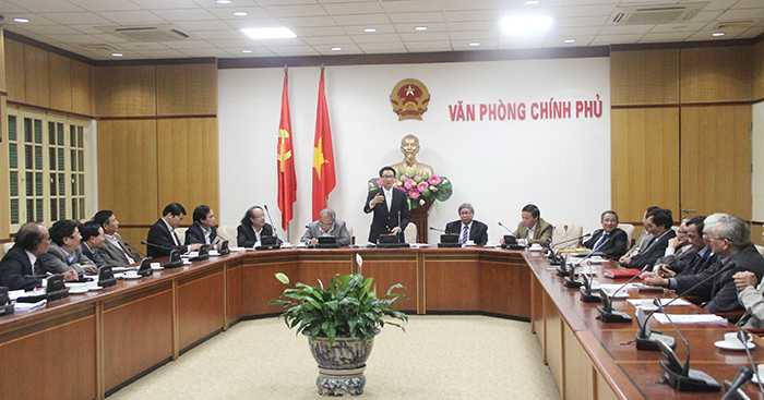 Phó Thủ tướng Vũ Đức Đam bàn về chương trình, sách giáo khoa