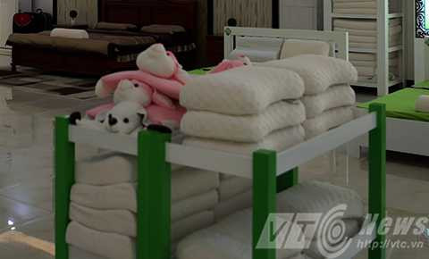 Bên trong showroom, chỉ bán cho người Trung Quốc, cấm khách Việt, Đà Nẵng