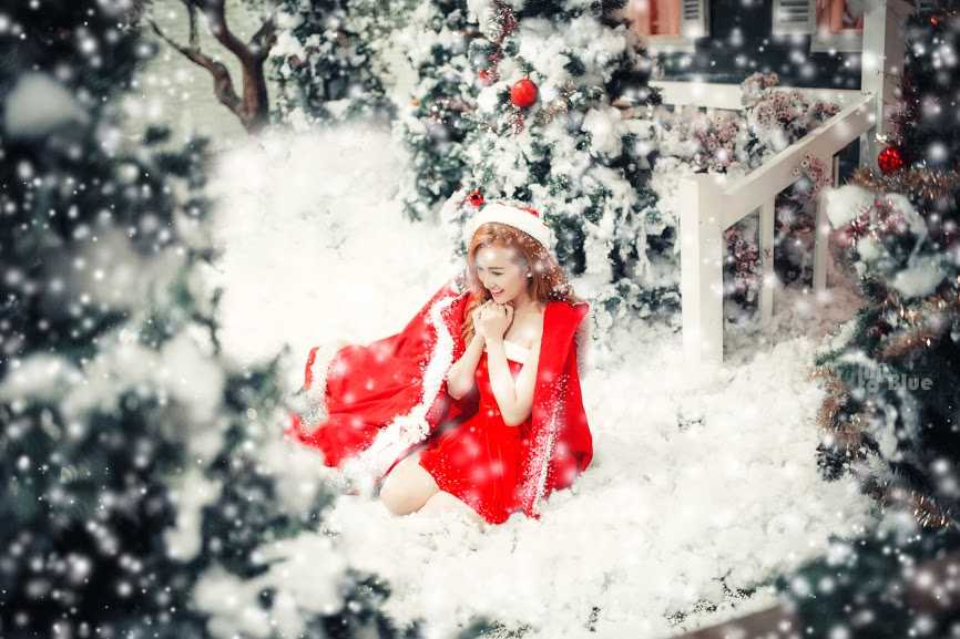 Sở hữu gương mặt sáng, nụ cười rạng rỡ thường trực trên môi, DJ Trang Moon thường xuyên xuất hiện tại các đêm nhạc ở Hà thành. Trang Moon tên thật là Hà Quỳnh Trang, hiện sống cùng gia đình ở Hà Nội