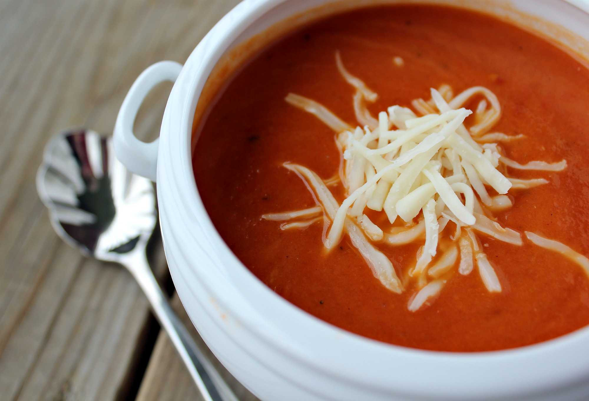 Học hỏi bí quyết uống nước của đệ nhất phu nhân Mỹ Michelle Obama