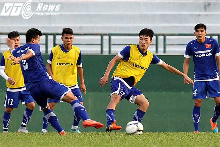 Các cầu thủ U23 Việt Nam cũng đang tránh tối đa những pha va chạm mạnh, dễ gây chấn thương đáng tiếc cho đồng đội