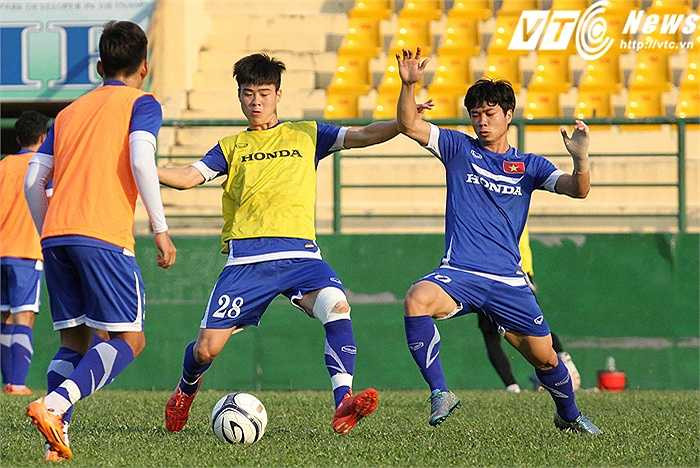 Buổi chiều nay, U23 Việt Nam chú trọng đến các bài tập phối hợp phòng thủ, tổ chức tấn công 