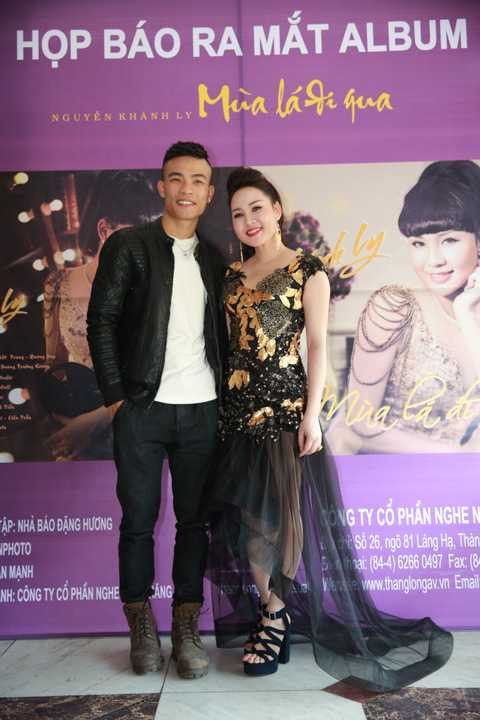 Khánh Ly cùng nhạc sỹ Dương Trường Giang