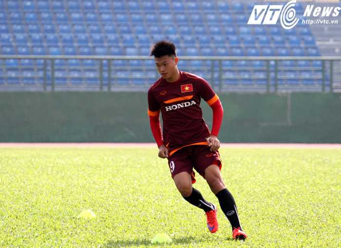 Văn Thành tích cực tập hồi phục để sớm trở lại (ảnh: H.T)