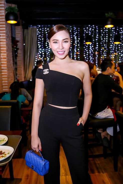 Diễn viên Quỳnh Thư.