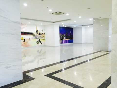 Nhiều diện tích mặt bằng trống tại khu vực tầng 1 Nhiều diện tích mặt bằng trống tại khu vực tầng 1