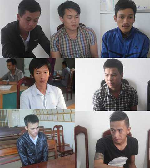 Nhóm cướp 7 tên vừa bị bắt. Ảnh T.H