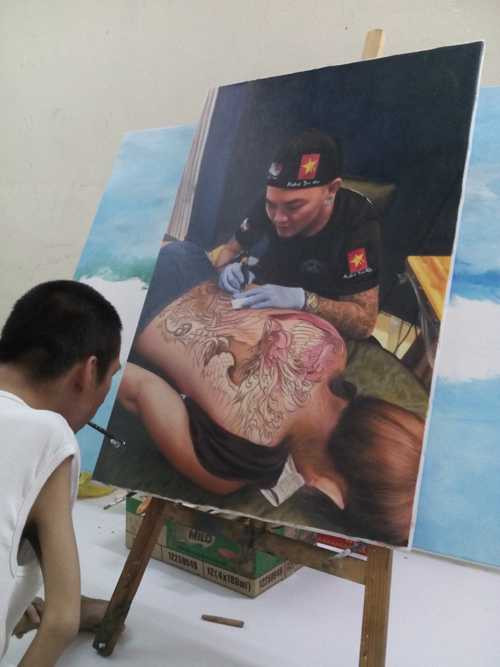 Chuyện đời chàng trai nhiễm chất độc da cam vẽ tranh bằng miệng được đề cử Oscar