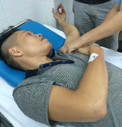 Hiệp sỹ Tiến 'cọp' khống chế kẻ chém người, cướp xe