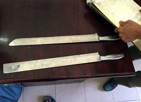 Tóm gọn, băng cướp, chuyên bịt mặt, dùng hàng nóng, cướp ở mỏ vàng, Quảng Nam