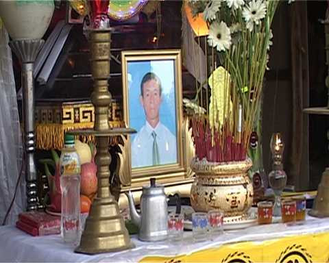 Đâm chết người, bị đòi nợ, 300.000 đồng, hung thủ, giết người