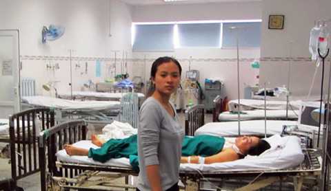 Hai mẹ con, chủ nhà nghỉ, bị khách trọ đâm, cắt cổ, giết người