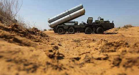 Hệ thống tên lửa phòng không S-300 của Nga