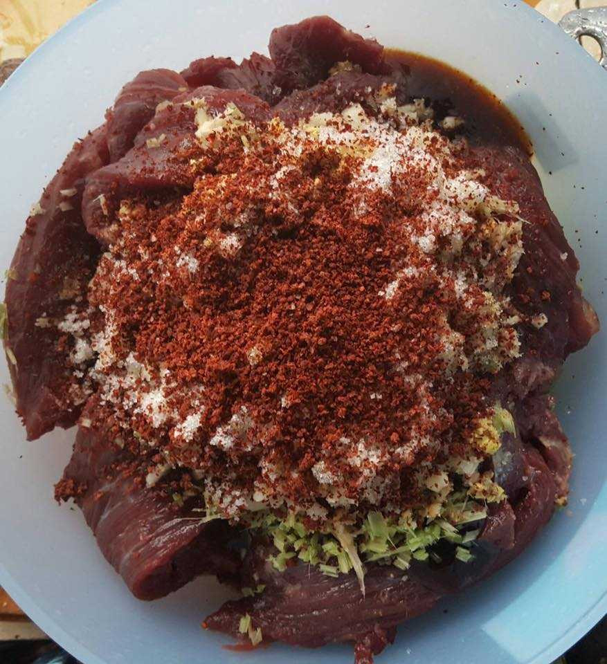 Cách làm thịt bò khô bằng lò vi sóng dễ mà ngon