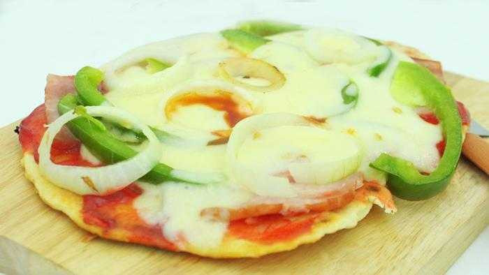 Không có lò nướng vẫn có thể làm pizza bằng chảo cực ngon