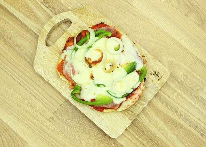 Không có lò nướng vẫn có thể làm pizza bằng chảo cực ngon