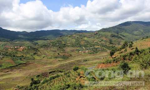 Thiên nhiên tuyệt đẹp y như núi rừng phía Tây Bắc của Tổ quốc