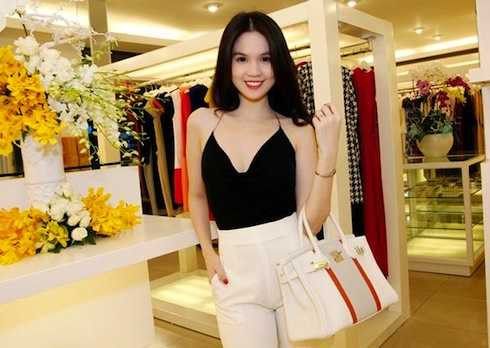 Ngọc Trinh: 'Yêu không có tiền thì cạp đất mà ăn à?'