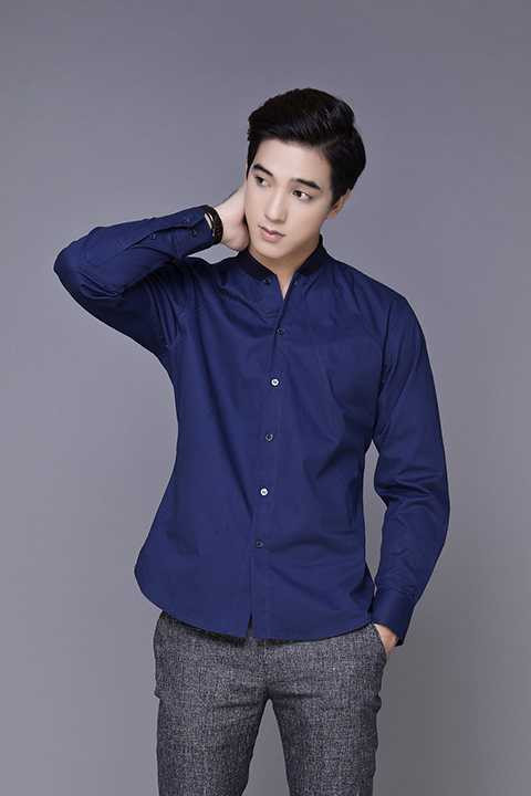 Nhưng dù nói thế nào thì với khuôn mặt khá baby và body chuẩn, Tiến Vũ không khác các “nam thần” bước ra từ trong các câu chuyện ngôn tình.