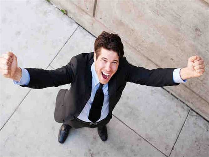 Tăng năng lượng: Thành phần caffeine có trong cà phê, làm tăng mức năng lượng và tăng cả năng lượng tinh thần và thể chất. Nó cũng có tác dụng tích cực đối với sự tập trung, giúp tăng cường các hoạt động thể chất.