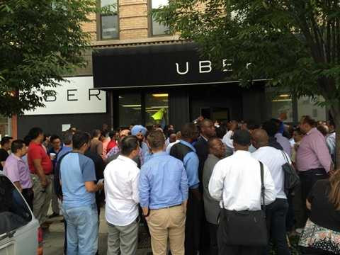 Uber ngay sau đó đã mở rộng phạm vi hoạt động ra các thành phố khác của Mỹ và toàn thế giới 
