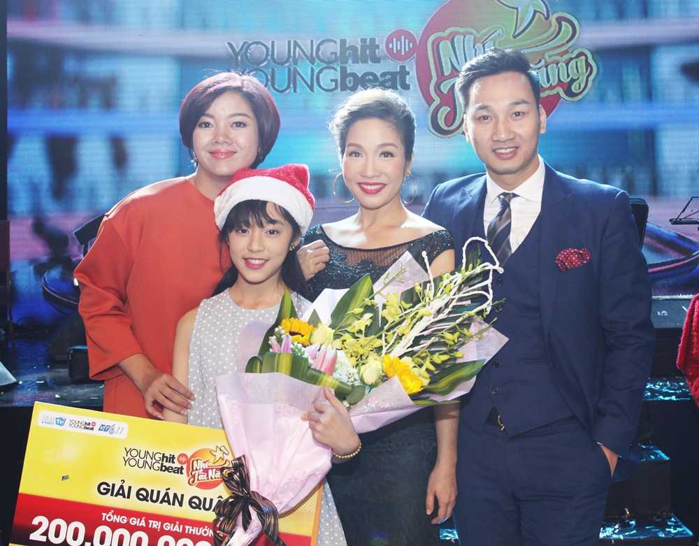 Hé lộ về người được Mỹ Linh ưu ái trao 200 triệu