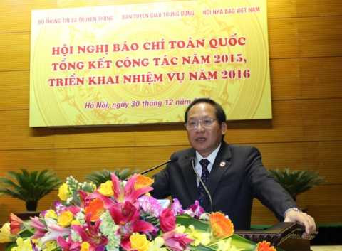 Thứ trưởng Trương Minh Tuấn báo cáo công tác hoạt động báo chí năm 2015