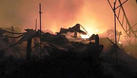 Cháy rực trời lúc nửa đêm. Cháy rực trời lúc nửa đêm.