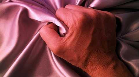 Hé lộ 'chuyện ấy' giúp giảm ung thư tiền liệt tuyến