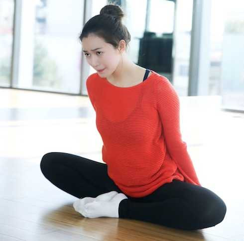 Khánh My khổ luyện cho Bước nhảy hoàn vũ 2016.