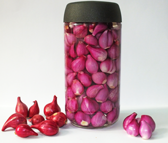 Làm dưa hành muối ngon giòn đón Tết