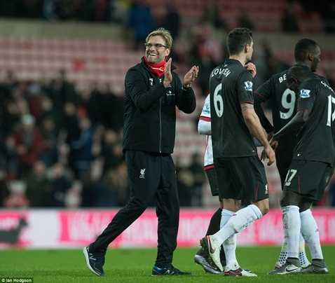 Jurgen Klopp ăn mừng chiến thắng sít sao trước Sunderland Jurgen Klopp ăn mừng chiến thắng sít sao trước Sunderland