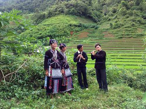 Một cảnh trong các thước phim của series phim “Hành trình rẻo cao”.