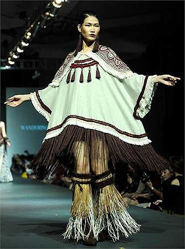 Bộ trang phục vô cùng ấn tượng trên sân khấu