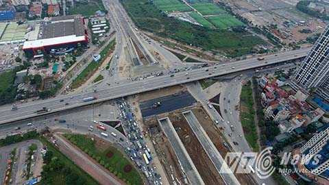 Khi đưa vào sử dụng, nút giao này sẽ là nút giao 3 tầng hiện đại của thủ đô. Giúp cho các phương tiện từ nội đô ra đại lộ Thăng Long và ngược lại được thuận lợi, hẹn chế các luồng phương tiện đi qua giao cắt dưới gầm đường vành đai 3 tại ngã 4 Khuất Duy Tiến - Phạm Hùng.