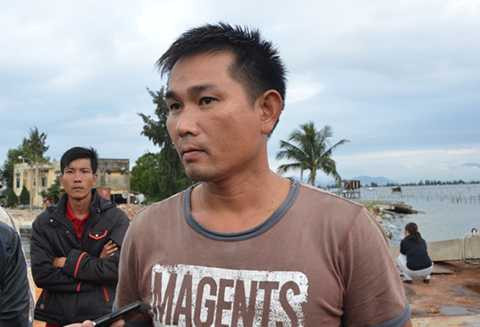 Cận cảnh, vết đâm chí mạng, tàu cá Quảng Ngãi, tan nát, QNg 98459 TS, tàu lạ