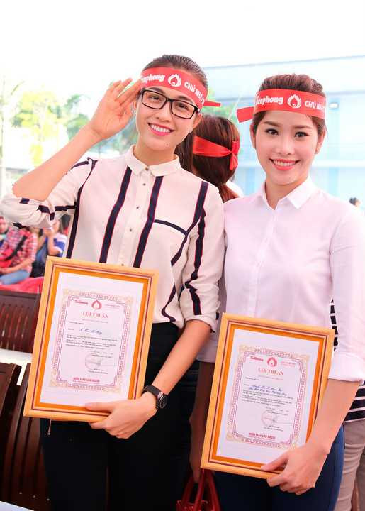 Cô gái chưa tròn 20 tuổi này đang hoàn tất những khâu cuối cùng để chính thức giới thiệu single đầu tay, chính thức lấn sân sang lĩnh vực ca hát.