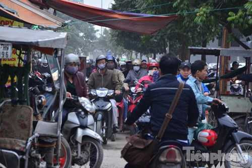 Hà Nội ùn tắc kinh hoàng trong buổi sáng đi làm đầu tiên năm 2016
